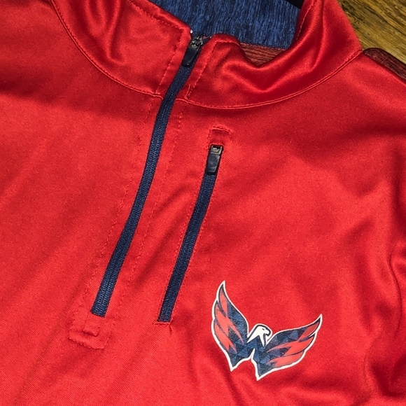 Washington Capitals Zip Up Cool Base Youth Meduim Red/Blue - Picture 2 of 5